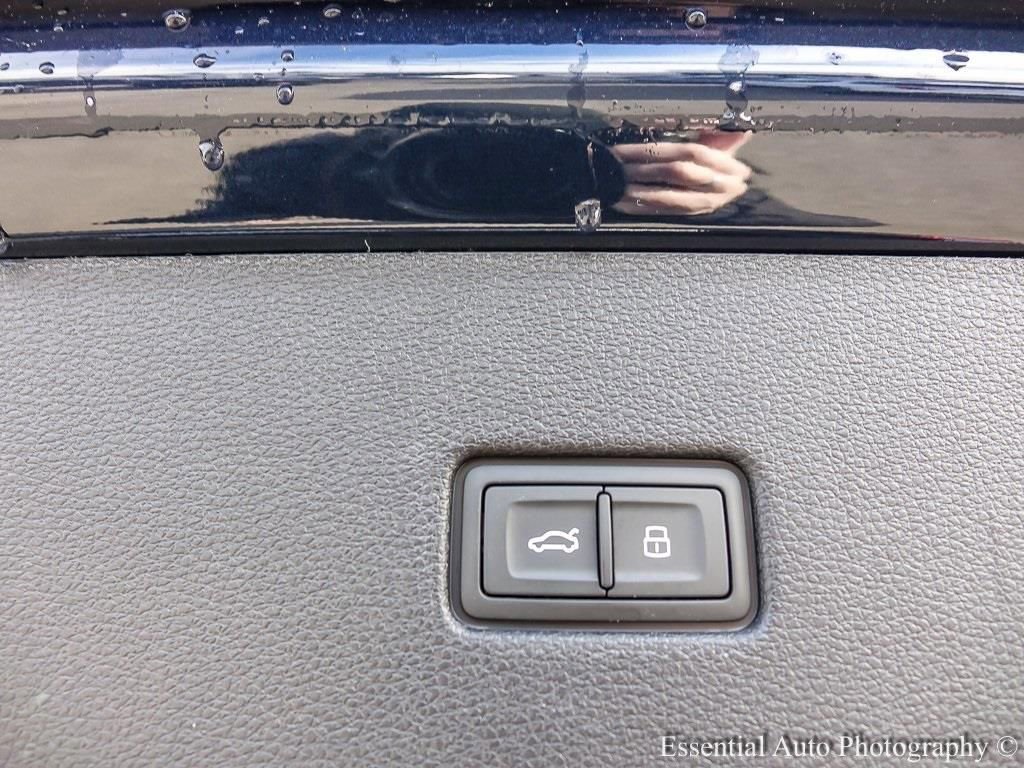 2024 AUDI Q8 - Image 24