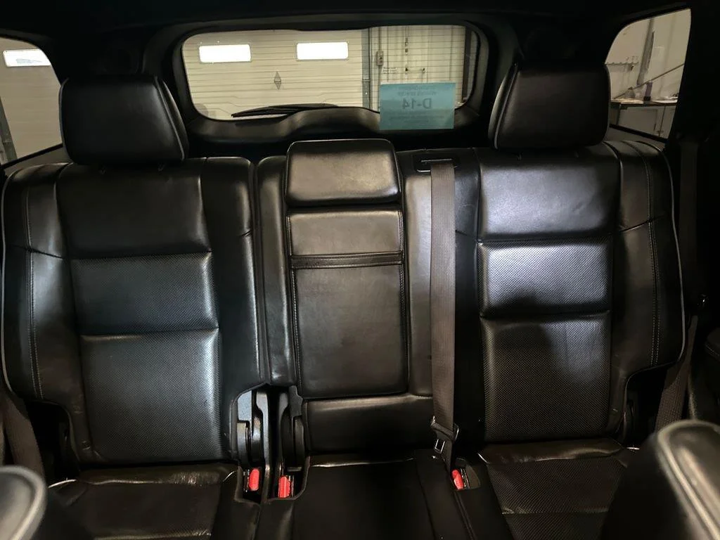 Used 2020 Diamond Black Crystal Pearlcoat Jeep Overland image 26