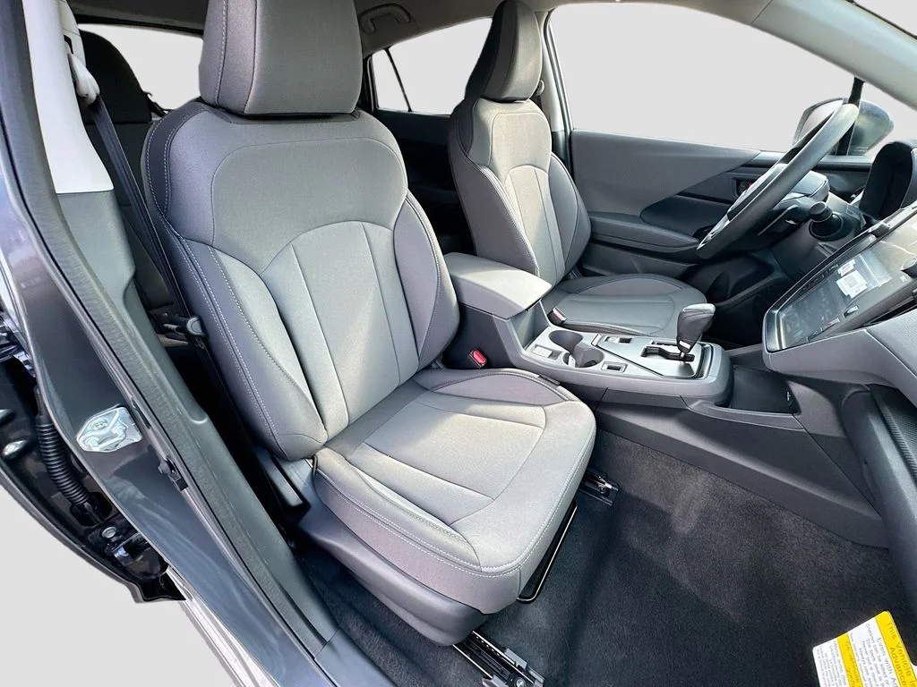 New 2026 MAGNETITE GRAY PEARL Subaru Base image 32