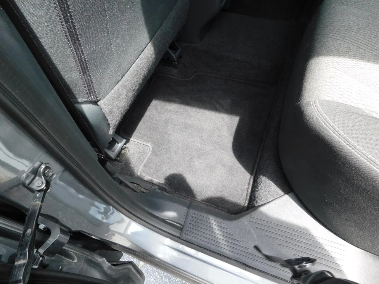 Used 2025 Gun Metallic Nissan AWD SV image 26