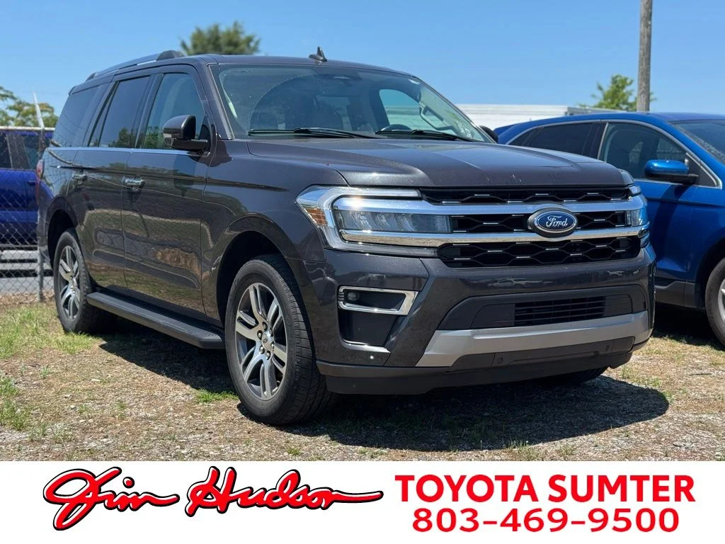 2024 Ford Expedition Limited's photo