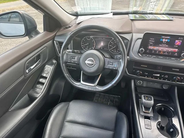 Used 2023 Gray Nissan SV image 19