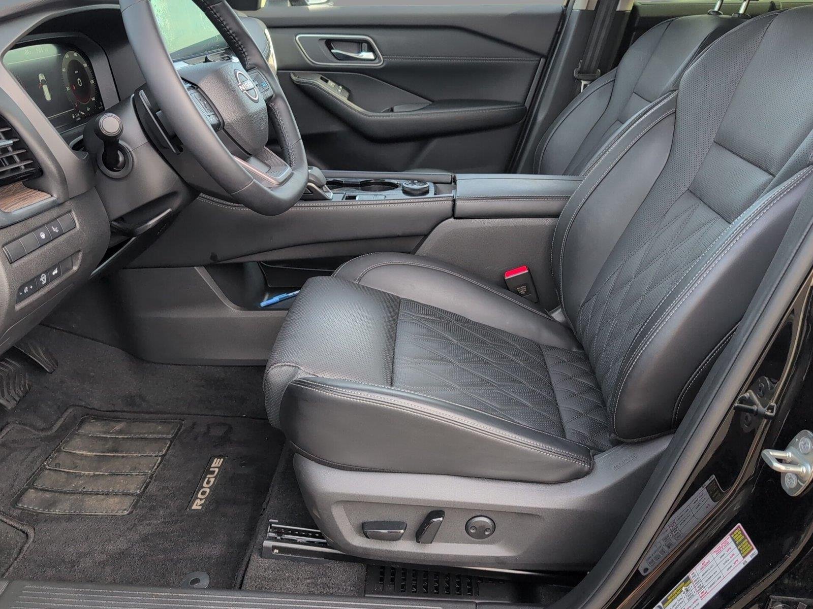 Used 2026 Super Black Nissan Platinum image 11