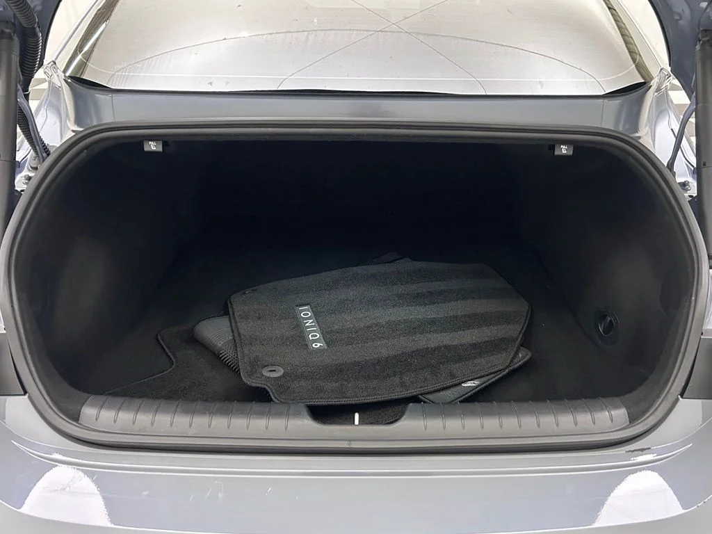 Used 2024 Blue Hyundai Limited image 9