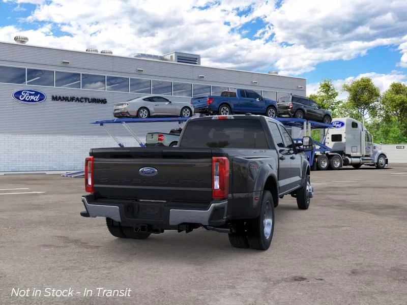 New 2026 Agate Black Metallic Ford XLT image 8