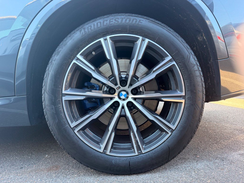 Used 2020 Gray BMW xDrive40i image 5