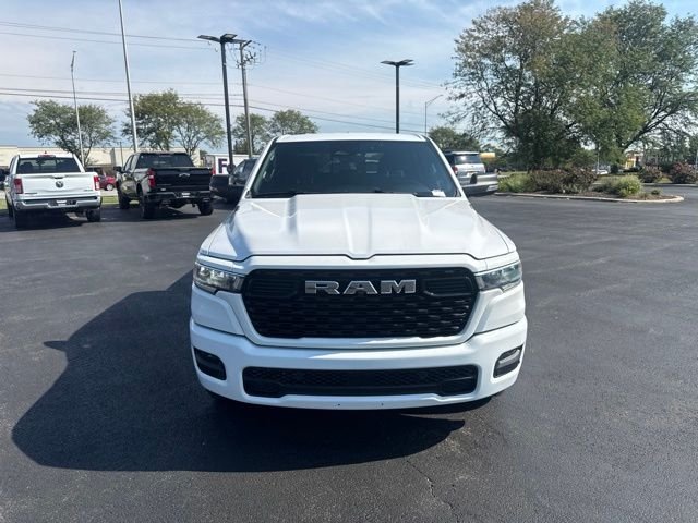 Used 2025 White Ram Big Horn/Lone Star image 7