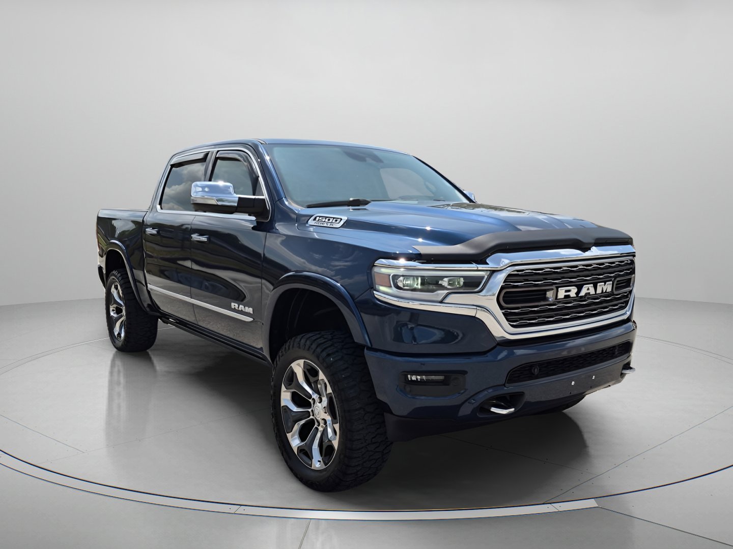2020 RAM 1500 Limited 4x4 Crew Cab 5'7's photo