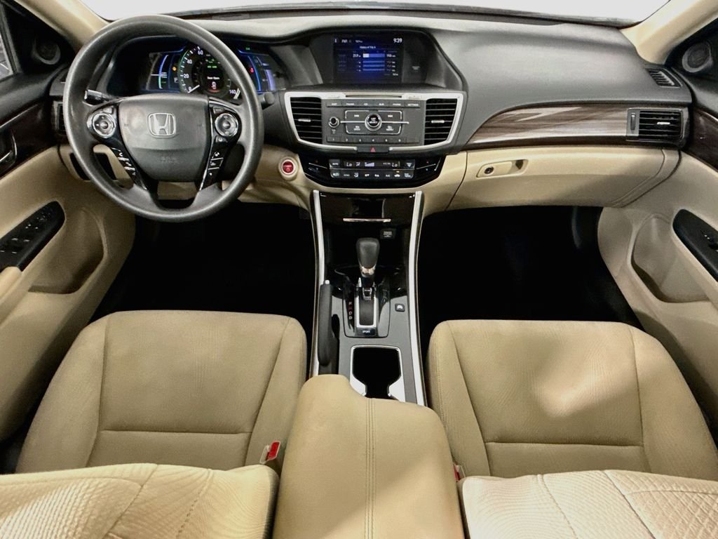 2017 Honda Accord Hybrid - Photo 13