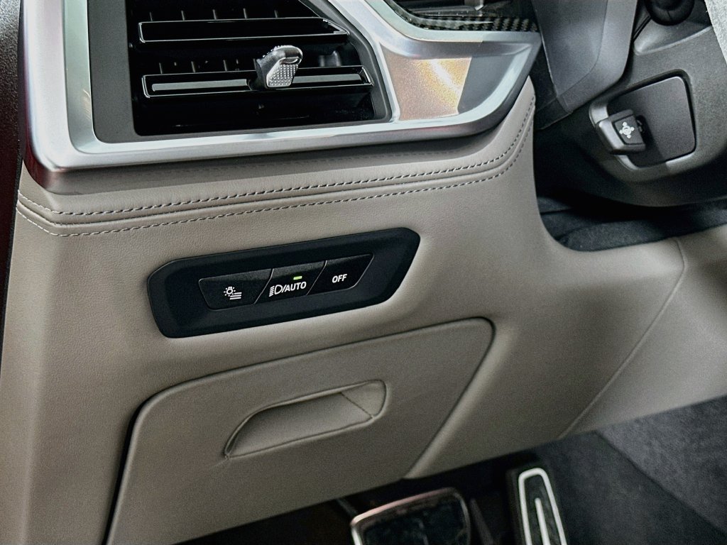 Certified Used 2025 Toronto Red Metallic BMW Competition image 10