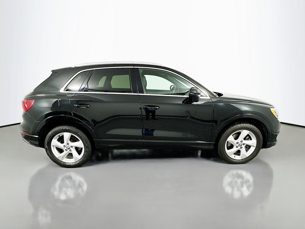 Used 2019 Mythos Black Metallic Audi 2.0T Premium image 4