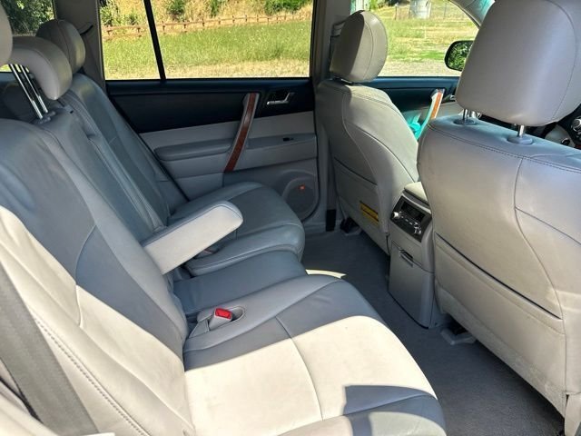 2010 Toyota Highlander Limited - Photo 21