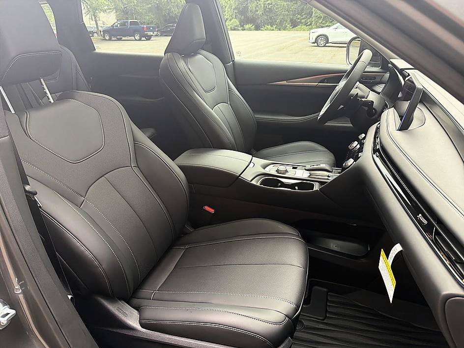 New 2027 Graphite Shadow INFINITI PURE image 21
