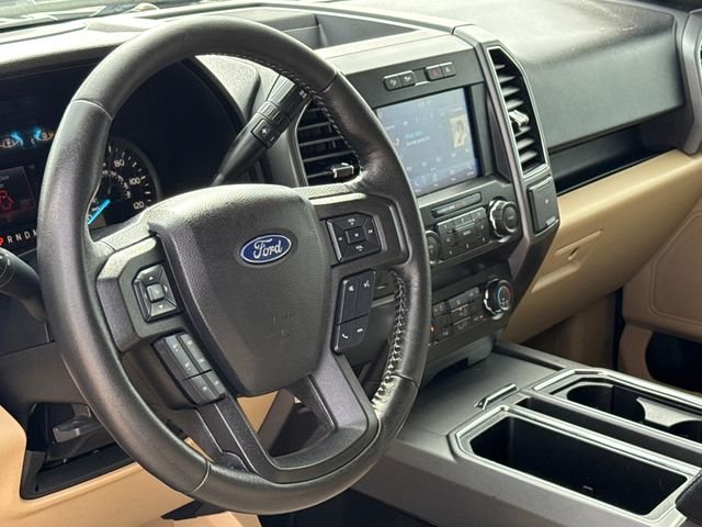 Used 2020 Red Ford XLT image 16