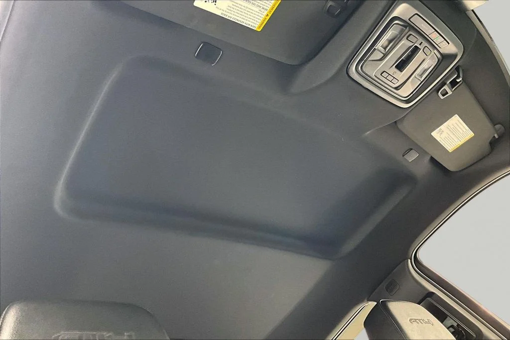 Used 2024 Sterling Metallic GMC AT4 image 23