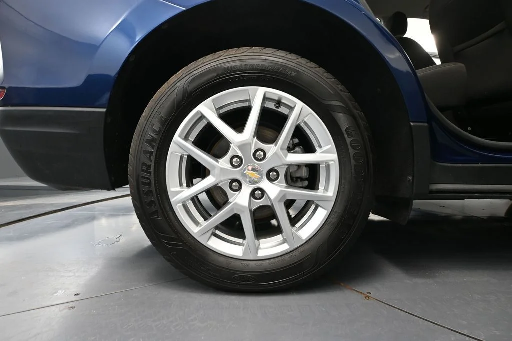 Used 2022 Blue Chevrolet LS image 14