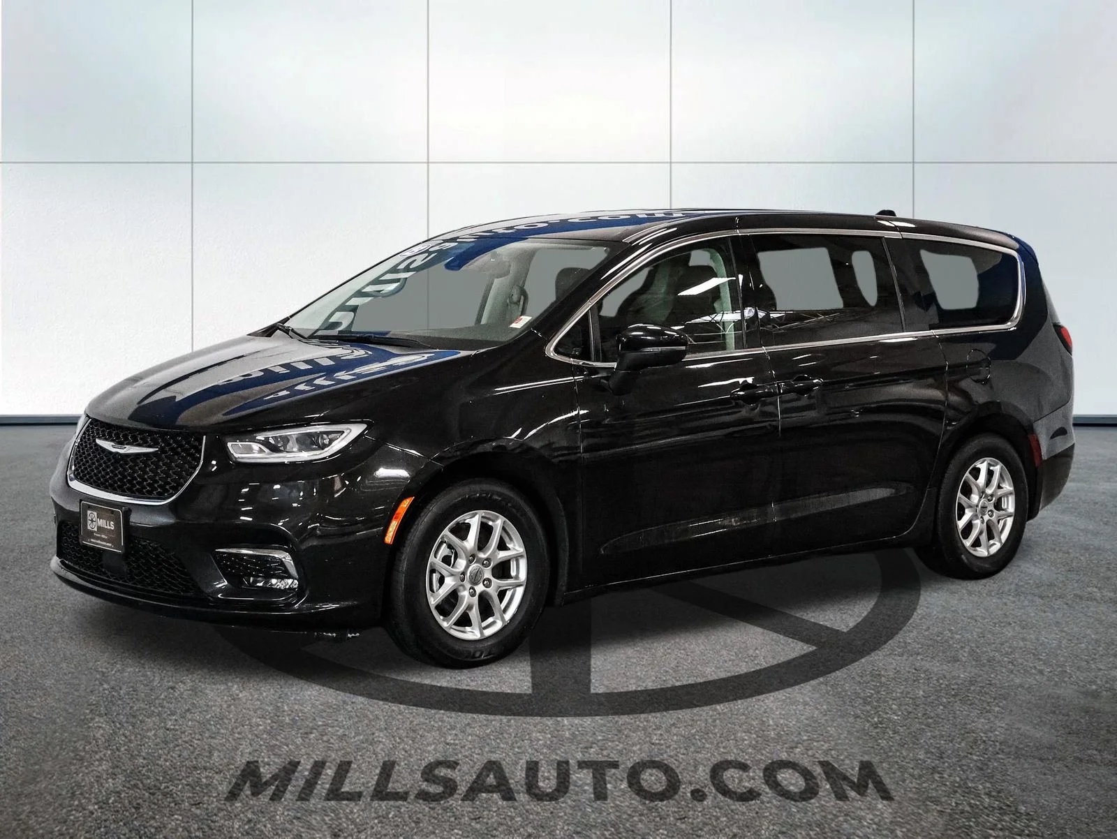 Certified 2023 Chrysler Pacifica Touring L with VIN 2C4RC1BG4PR631753 for sale in Baxter, Minnesota