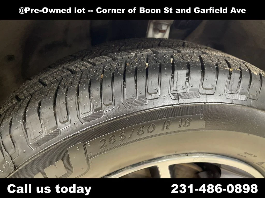 Used 2019 Blue Jeep Limited image 12