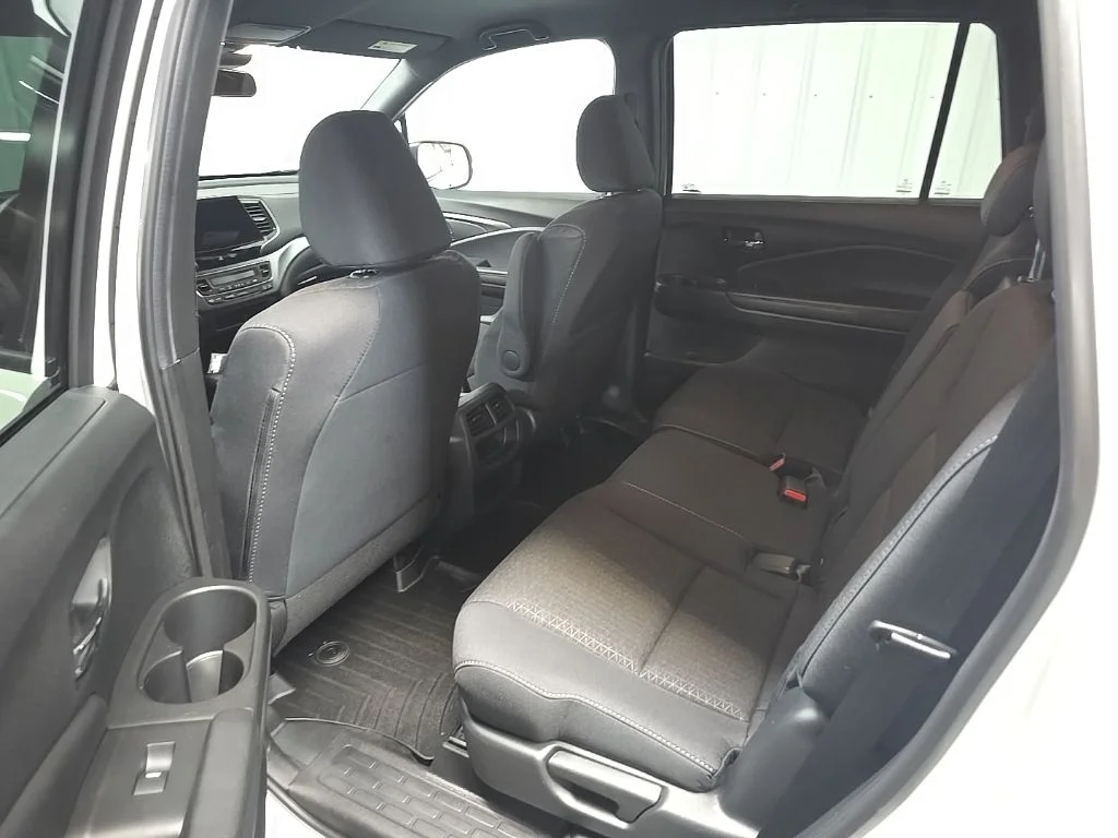 Used 2021  Honda Sport image 30