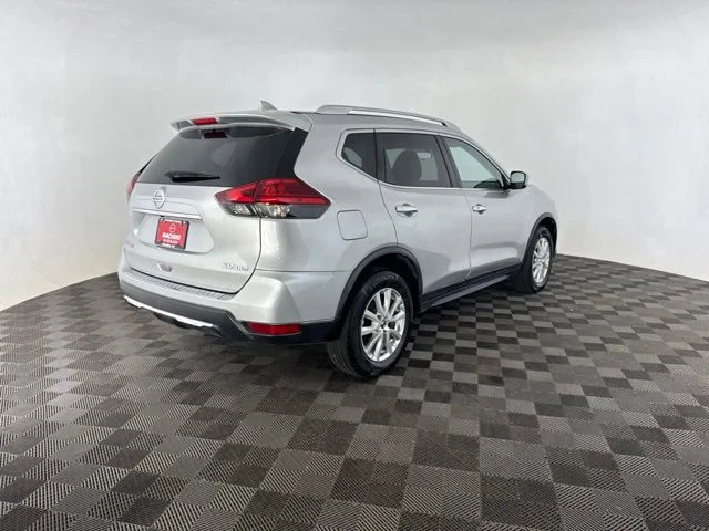 Used 2017 Silver Nissan SV image 5
