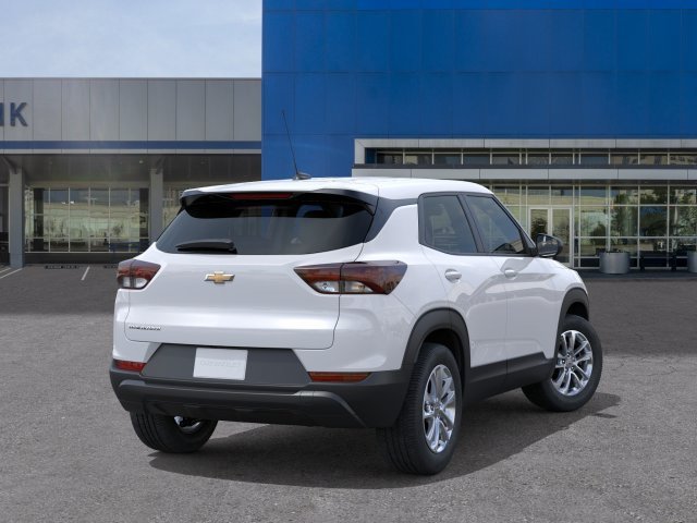 2026 Chevrolet Trailblazer photo 4 of 32