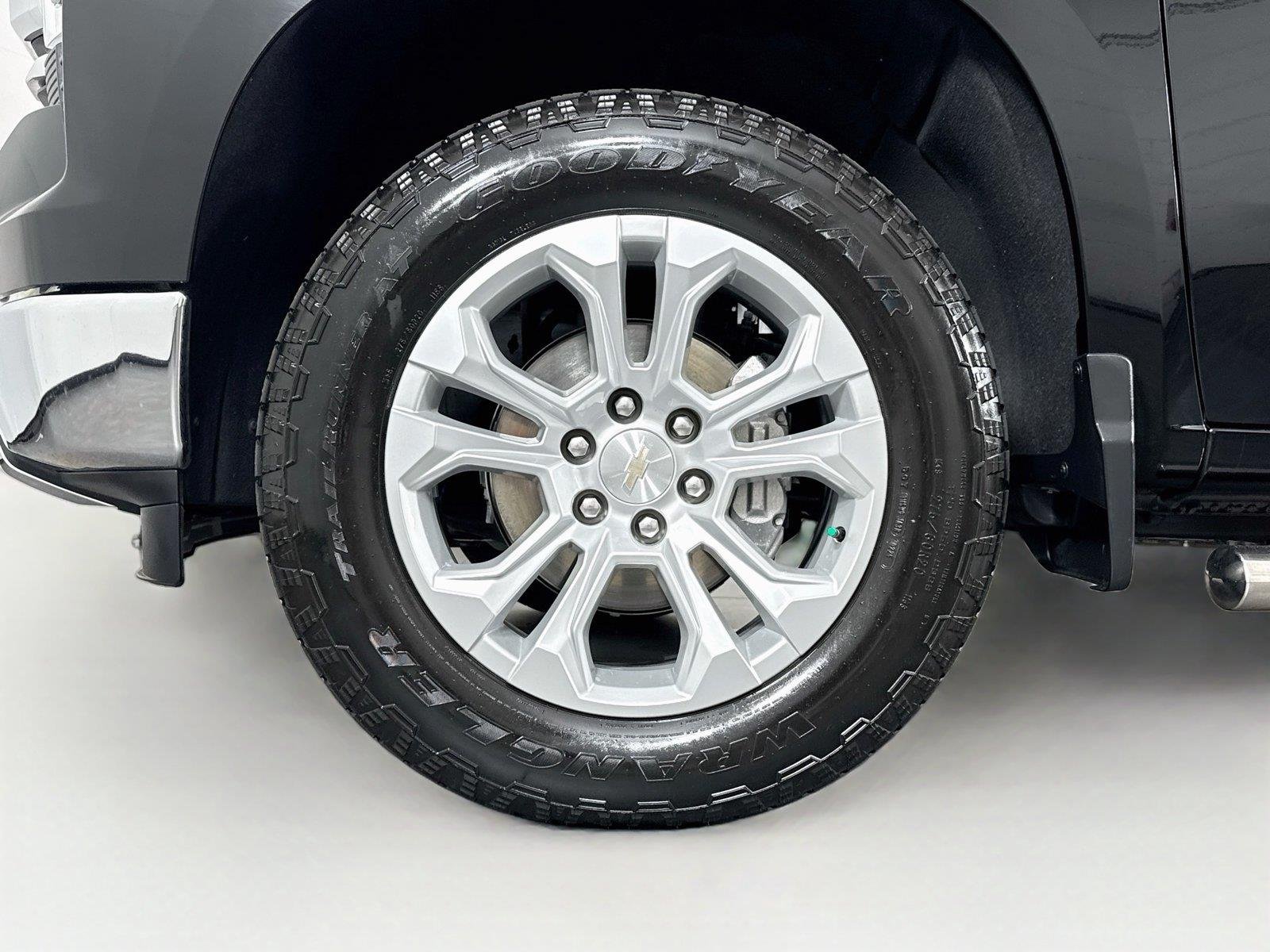 Used 2025 Black Chevrolet LTZ image 45