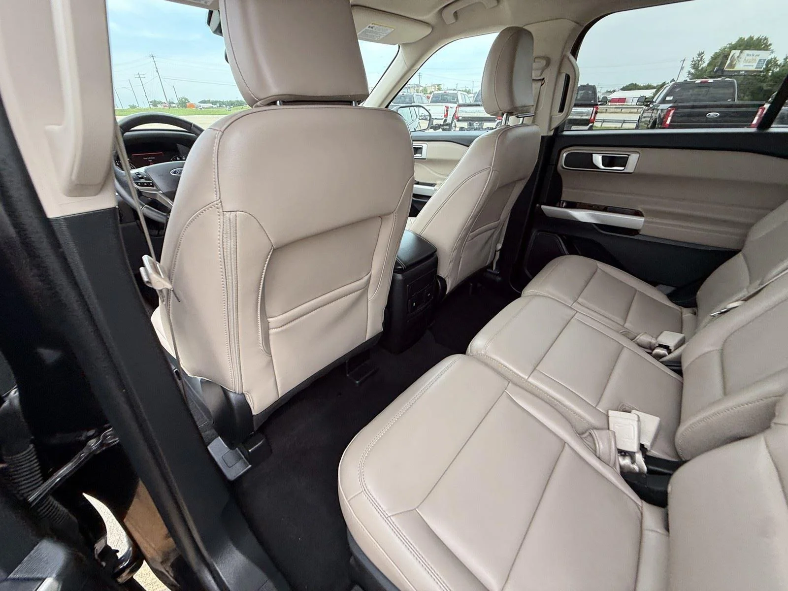 Used 2024 Agate Black Ford XLT image 25