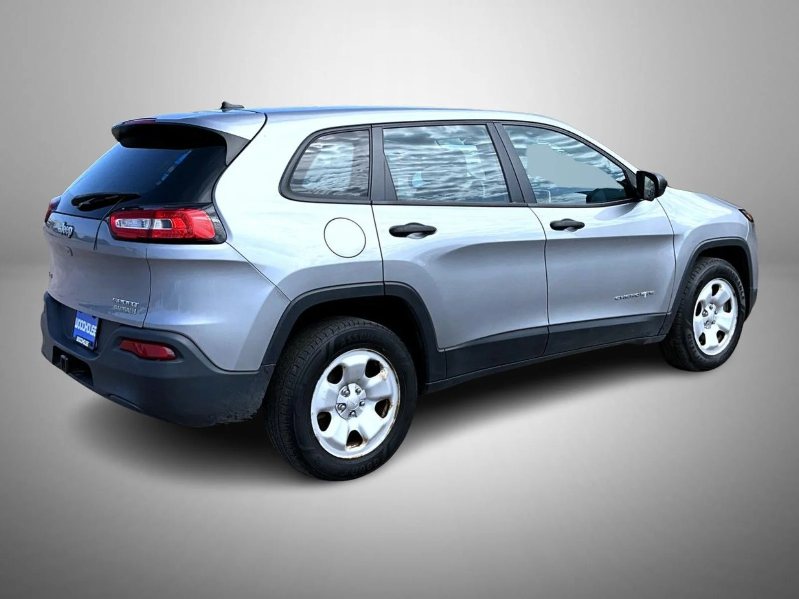 Used 2015 Silver Jeep Sport image 5