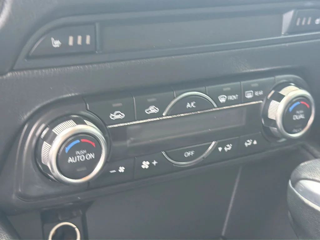 Used 2018 Deep Crystal Blue Mica Mazda Touring image 17