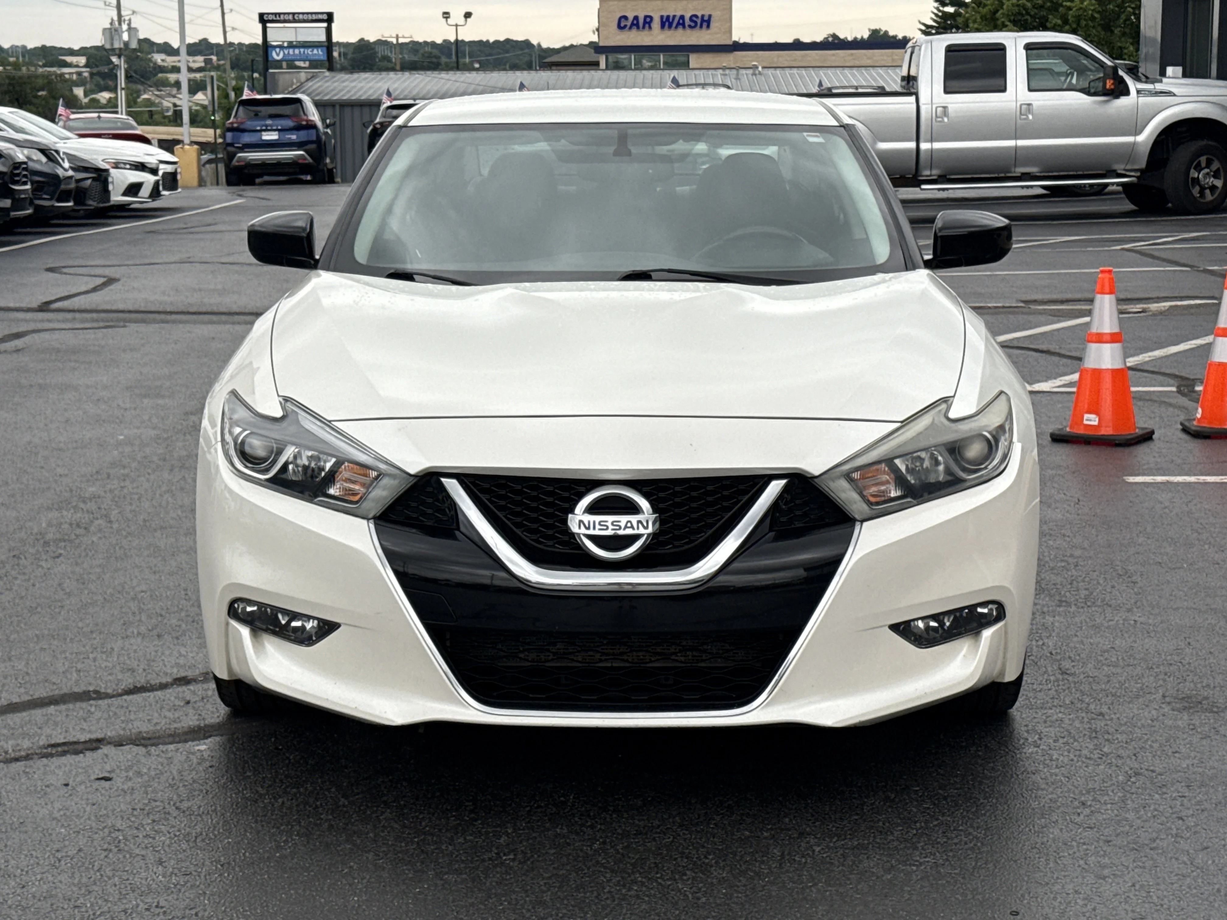 Used 2018 Pearl White Nissan S image 12