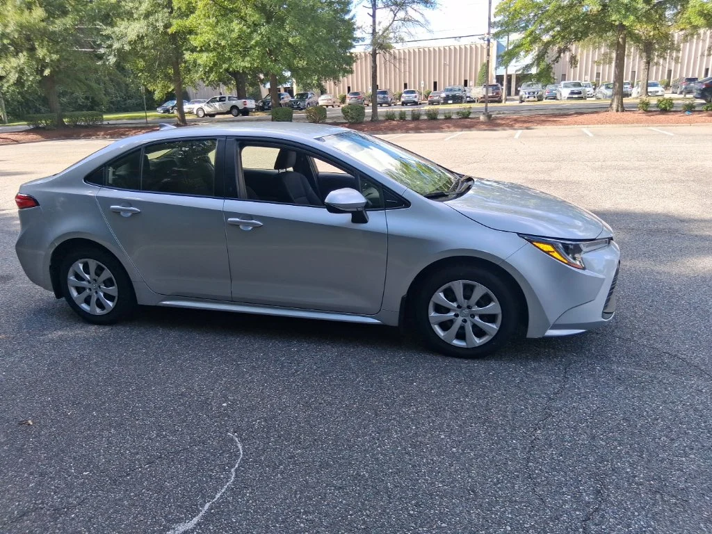 Used 2023 Silver Toyota LE image 4