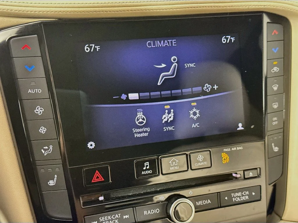 Used 2019 Black INFINITI ESSENTIAL image 19