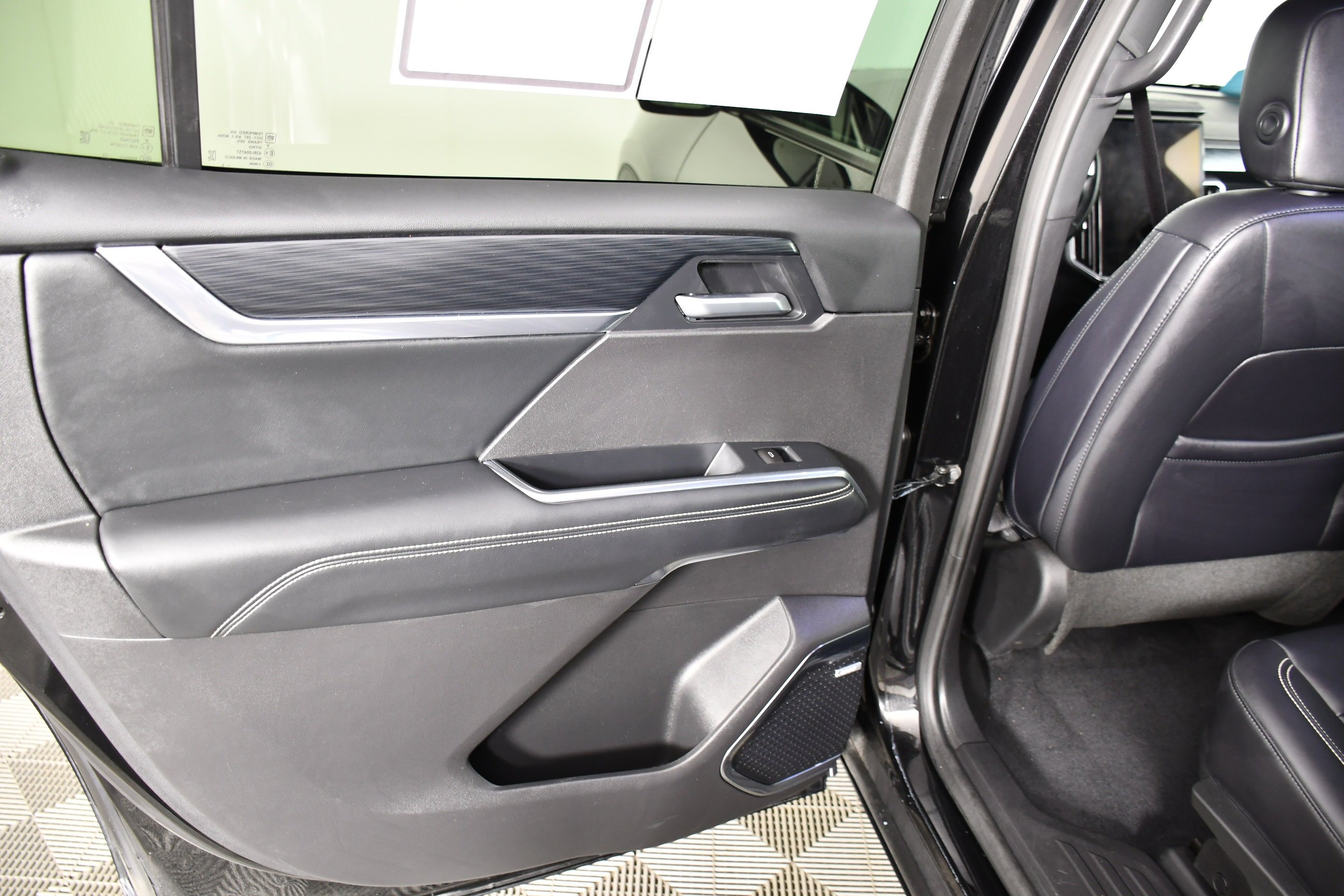 Used 2026 Ebony Twilight Metallic GMC AWD Elevation image 45
