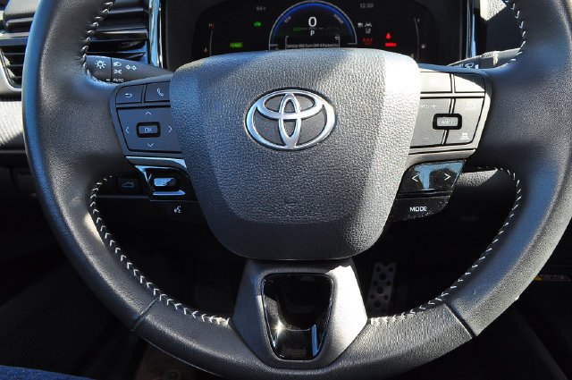 Used 2026  Toyota SE image 28