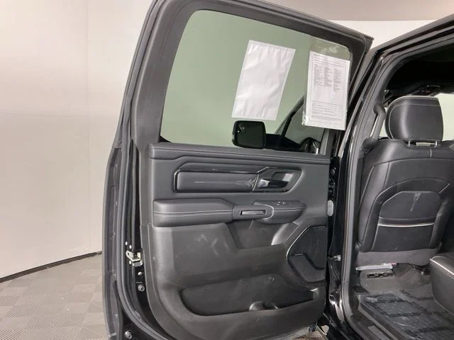 Used 2024 Diamond Black Ram Limited image 25