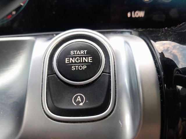 Used 2022 Polar White Mercedes-Benz GLB 250 image 10