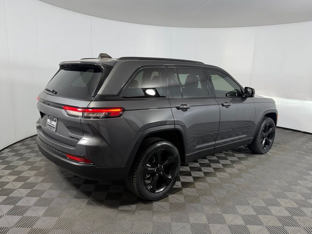 Used 2023 Gray Jeep Limited image 7