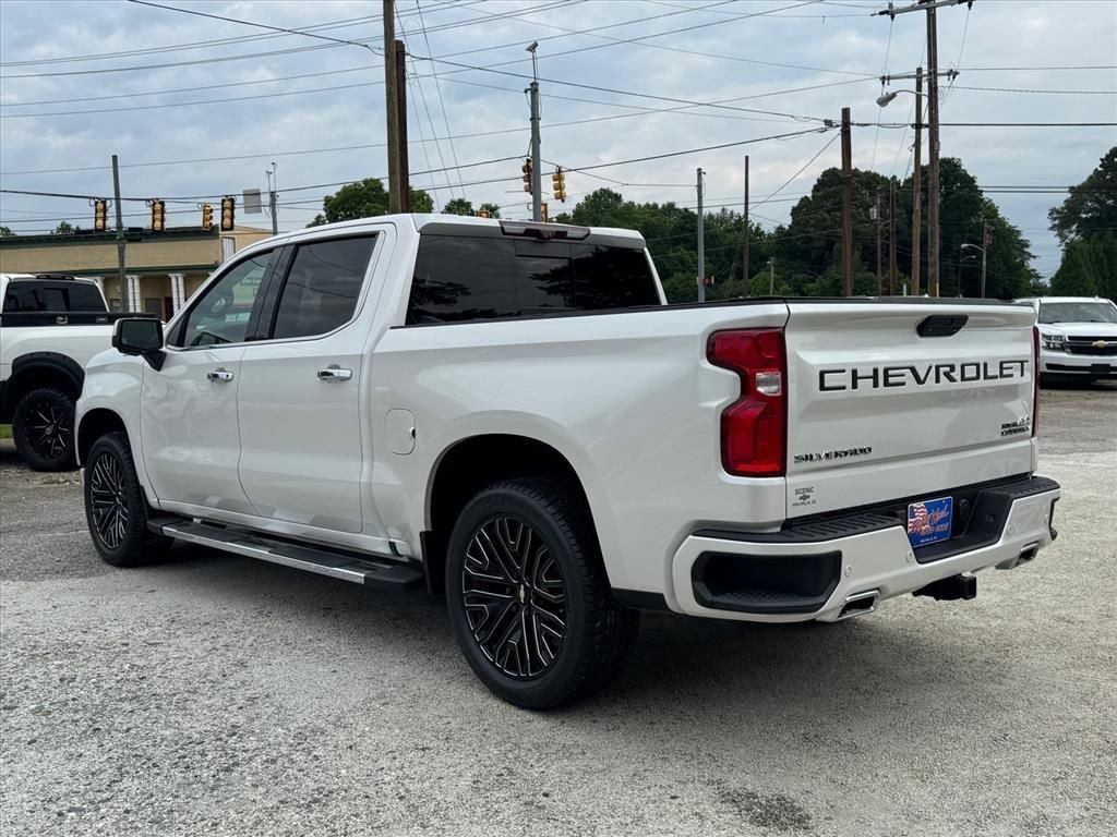 Used 2021 Iridescent Pearl Tricoat Chevrolet High Country image 5