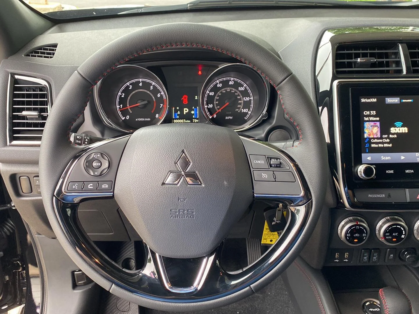 New 2026 Labrador Black Pearl Mitsubishi Trail Edition image 31