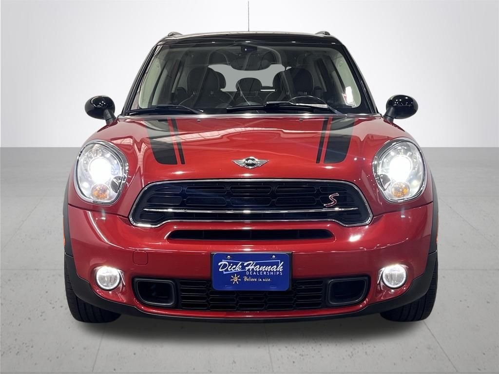 Used 2016 Blazing Red MINI Base image 4