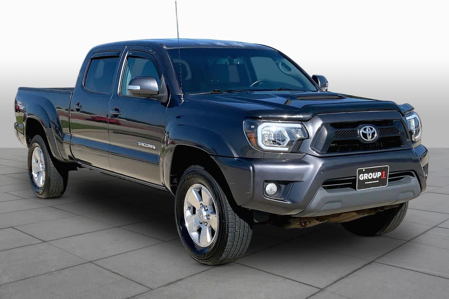 Used 2013 Magnetic Gray Metallic Toyota  image 3