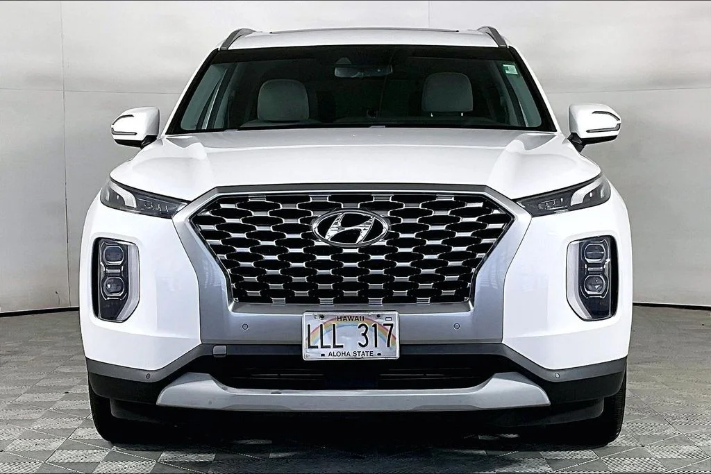 Used 2021 White Hyundai SEL image 2