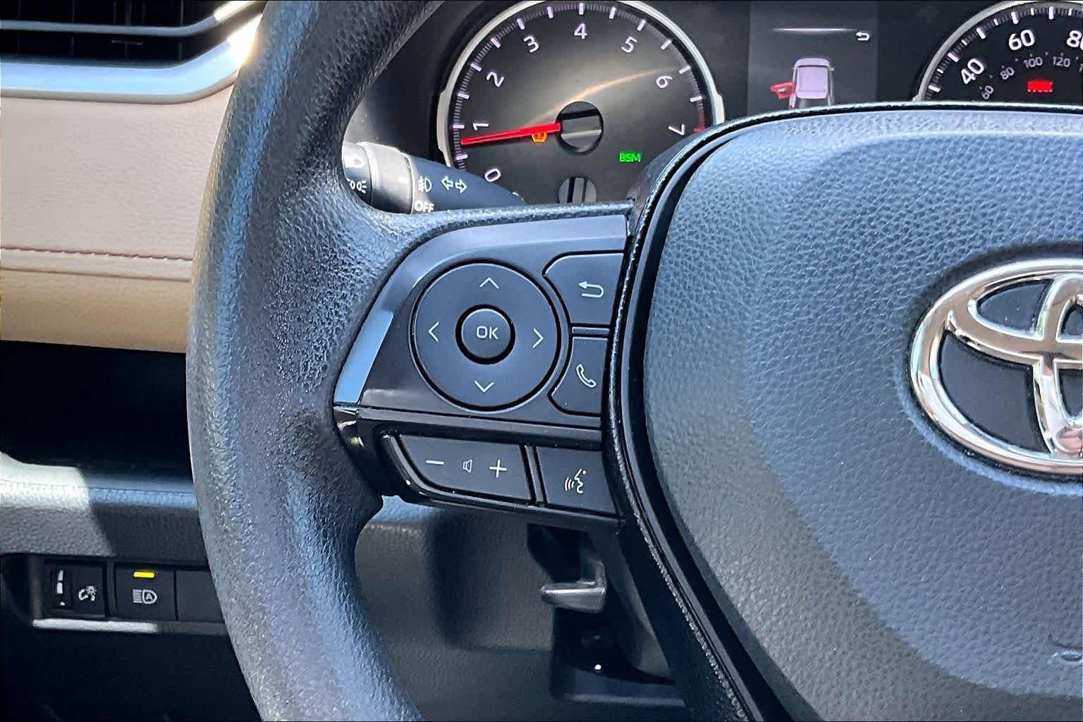 Used 2021 Midnight Black Metallic Toyota XLE image 23