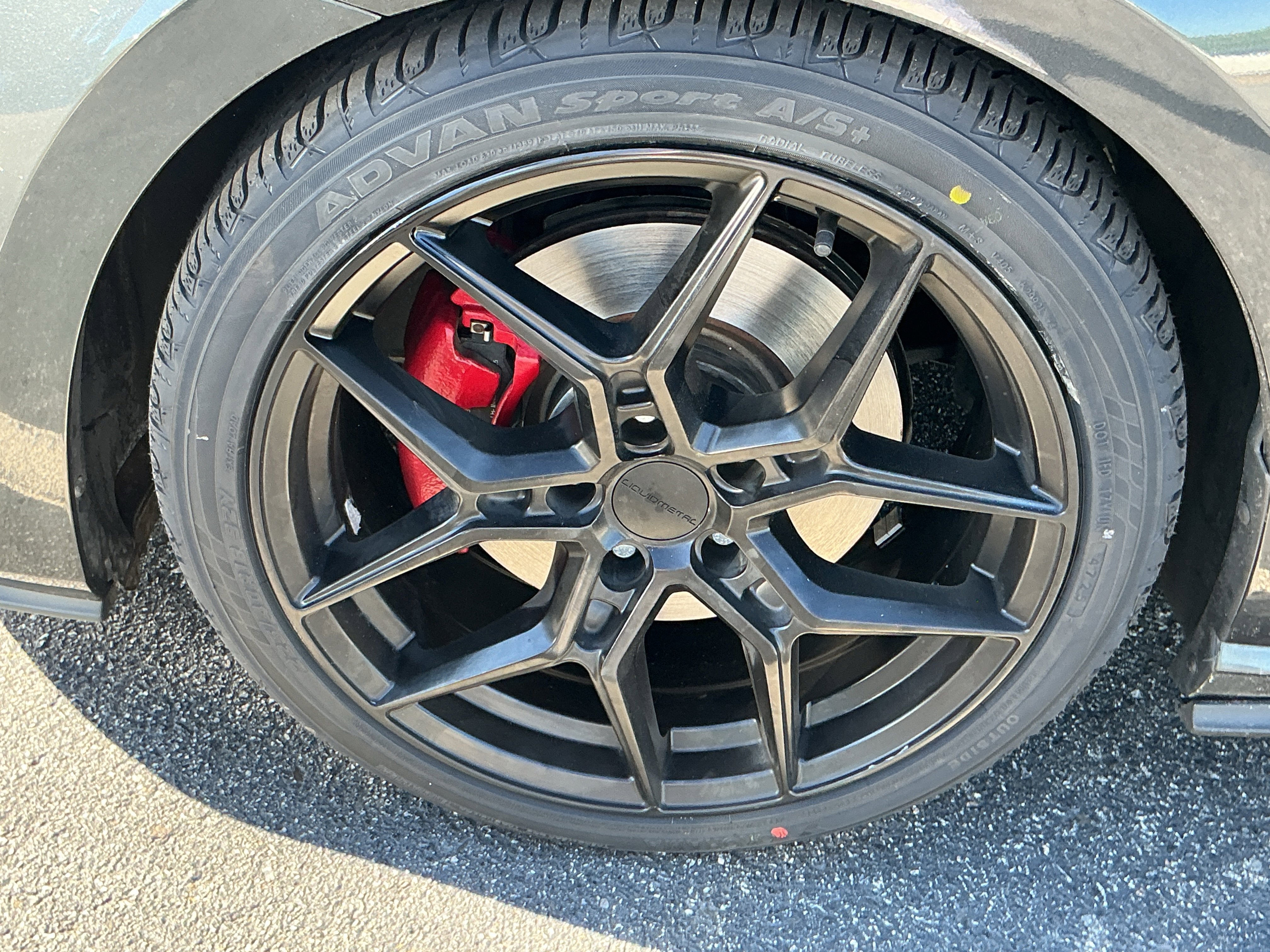 Used 2016 Steel Gray Metallic Volkswagen SE image 9