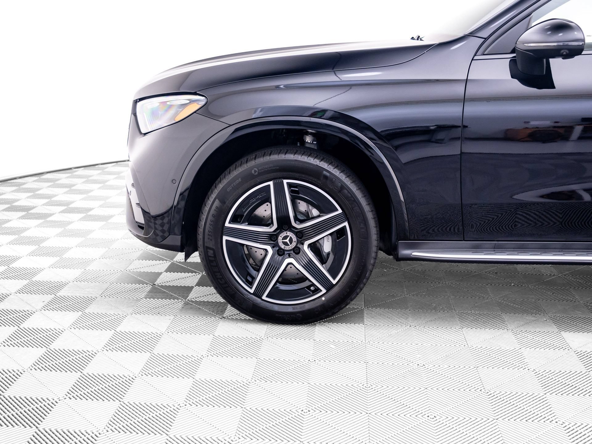New 2027 Black Mercedes-Benz GLC 300 image 76