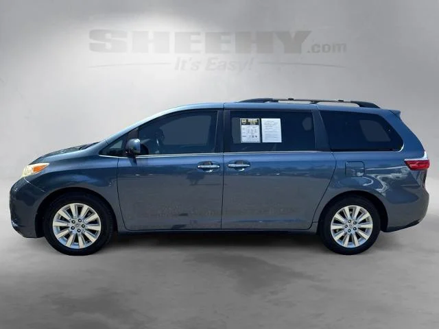 Used 2015 Shoreline Blue Pearl Toyota  image 15