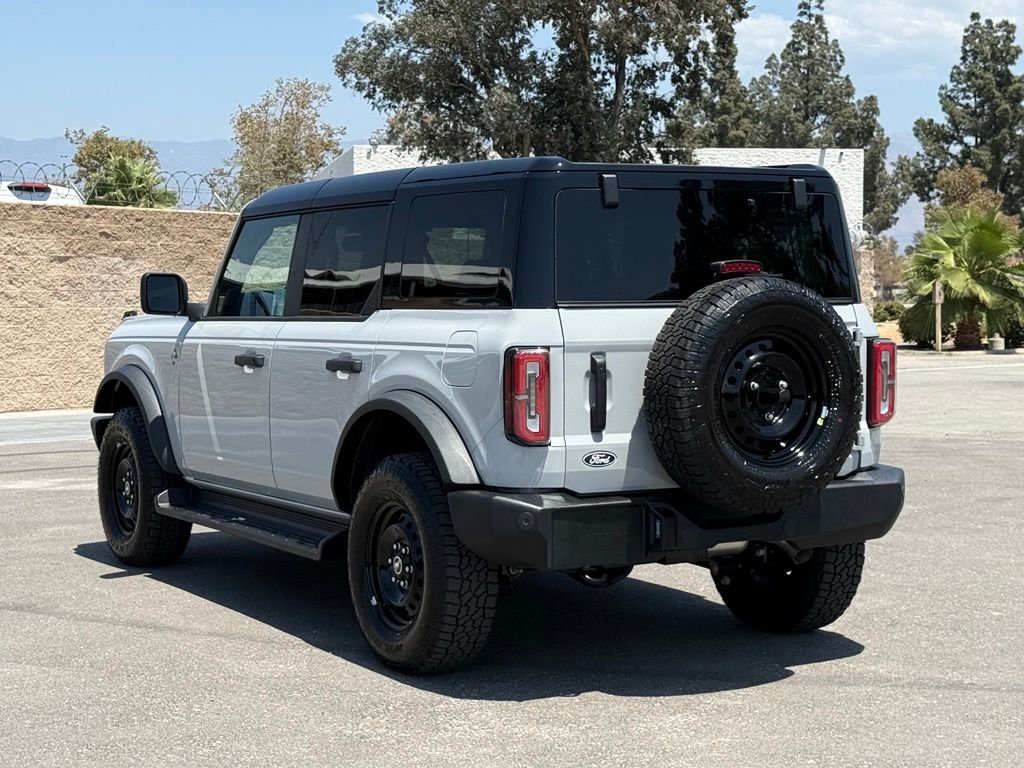 New 2026 Avalanche Gray Ford Outer Banks® image 4