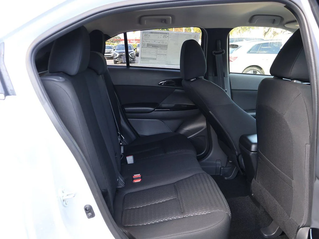 2026 Mitsubishi Eclipse Cross LE - Photo 31