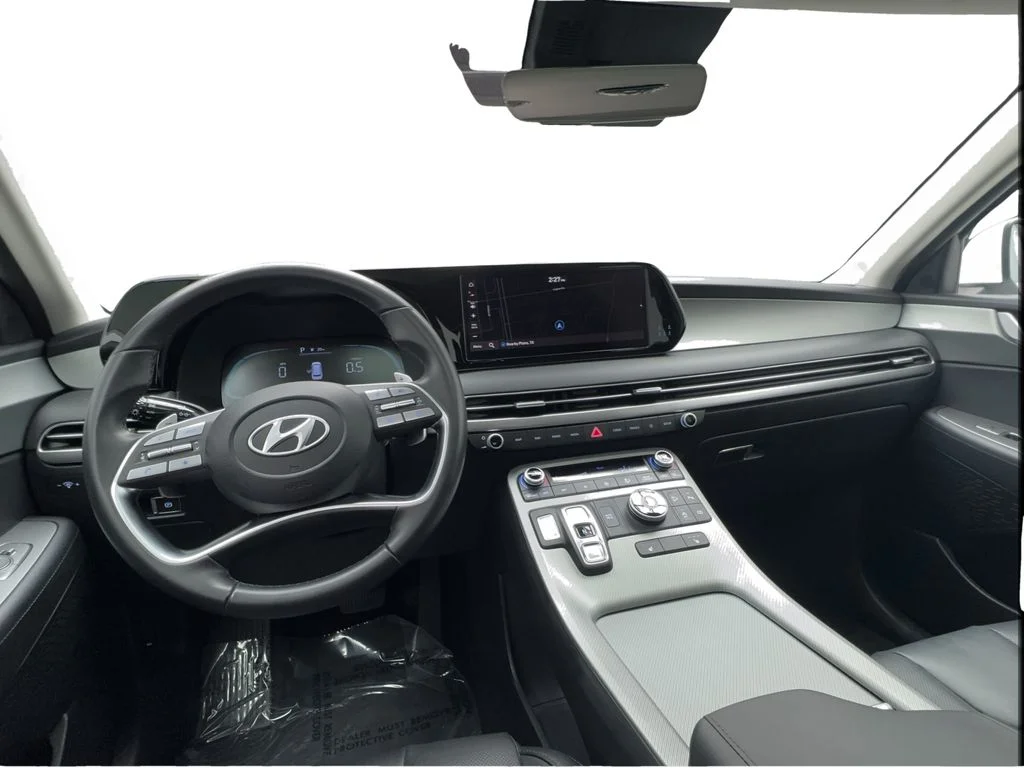 Used 2023 White Hyundai XRT image 37