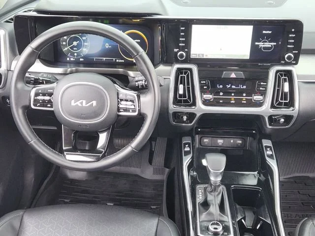 Used 2023  Kia SX image 27
